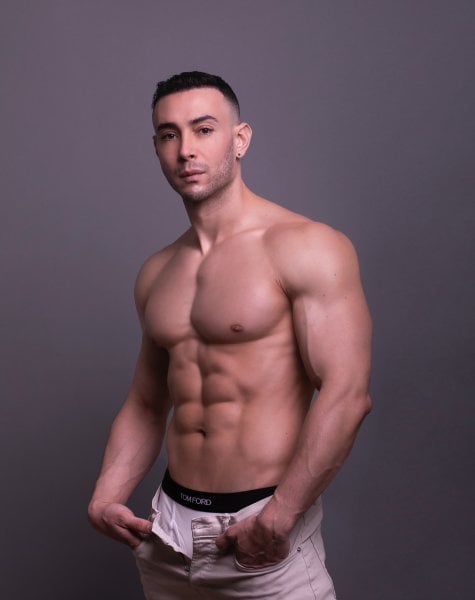 StudFR performs massage in New York City, NY - 860564