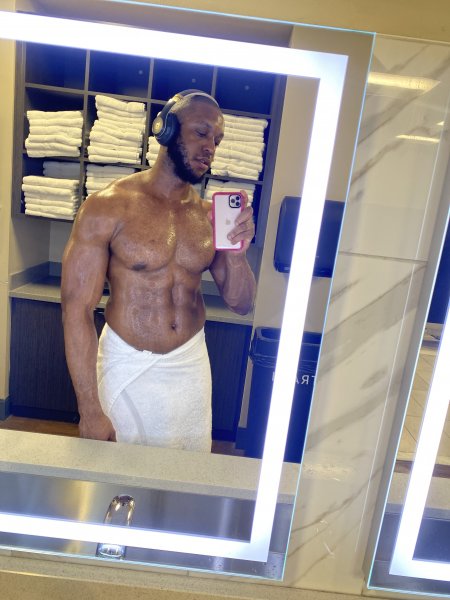 JacobPHL performs massage in Philadelphia, PA - 861560