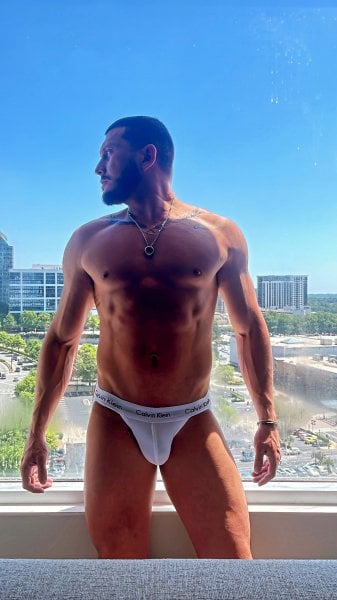 AronCasas performs massage in Greenville, SC - 870925