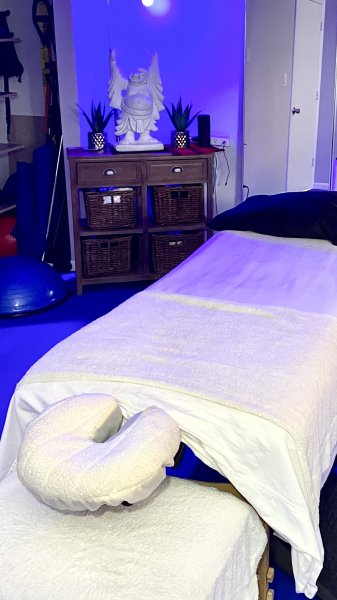 CarlosOmar performs massage in Fort Lauderdale, FL - 890334