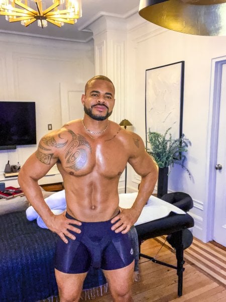 RicoNY performs massage in Manhattan, NY - 902074