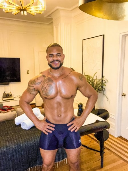 RicoNY performs massage in Manhattan, NY - 902075