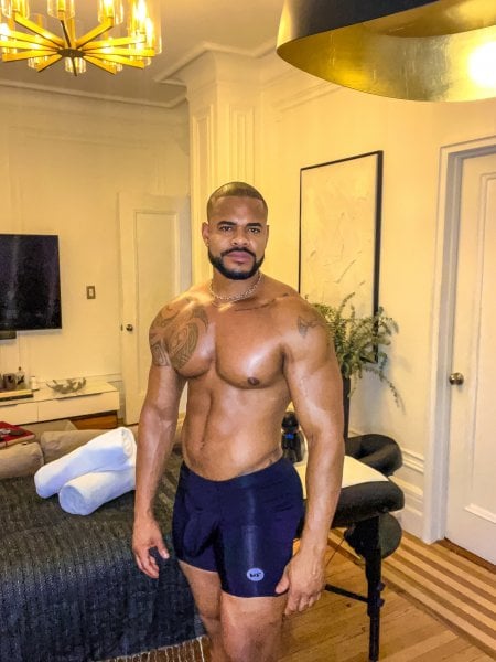 RicoNY performs massage in Manhattan, NY - 902077