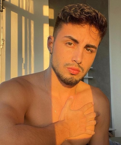 Latino_dan performs massage in San Diego, CA - 888222