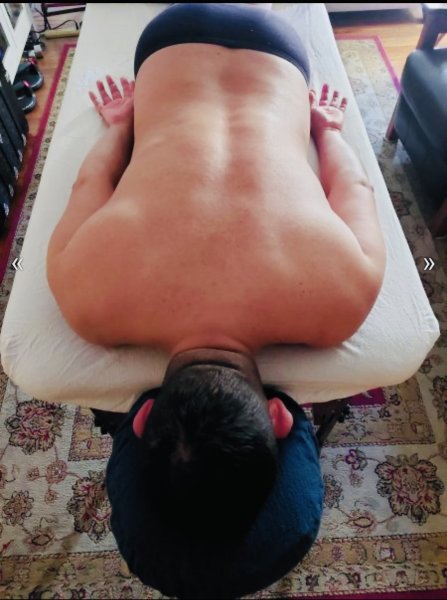 Masajesrentmen performs massage in San Francisco, CA - 908421