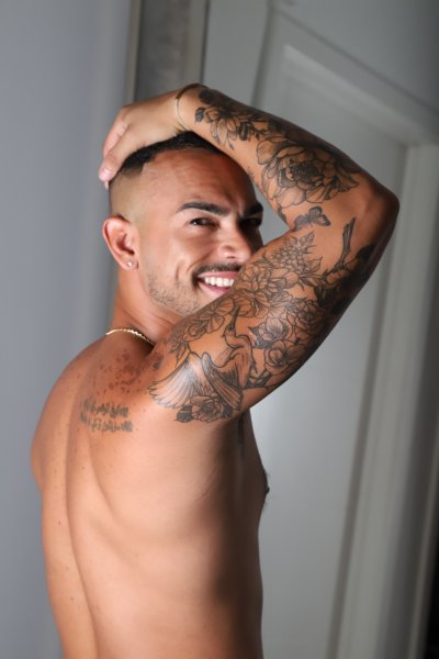 IanGael performs massage in Tampa, FL - 898040