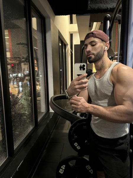 Brazilian_beefXL performs massage in Boston, MA - 898661