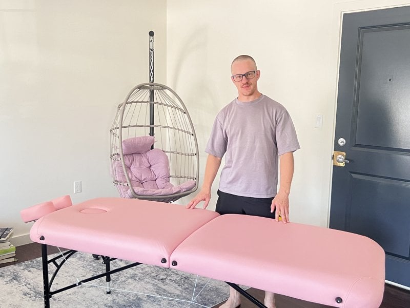 TherapeuticMass performs massage in Los Angeles, CA - 912186