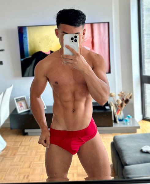 Sebas_fit performs massage in Manhattan, NY - 880811