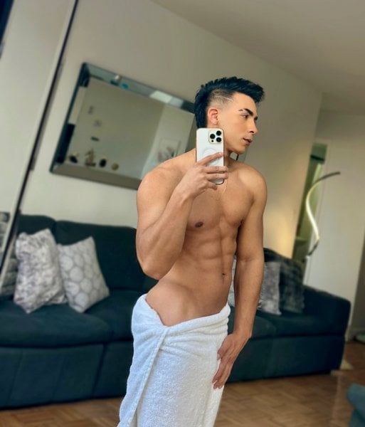 Sebas_fit performs massage in Manhattan, NY - 906642