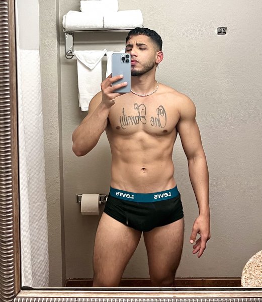 FelixxJimenez performs massage in Seattle, WA - 883632