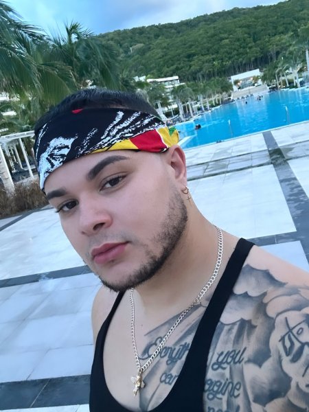 Gabrieldiaz performs massage in Atlanta, GA - 898862