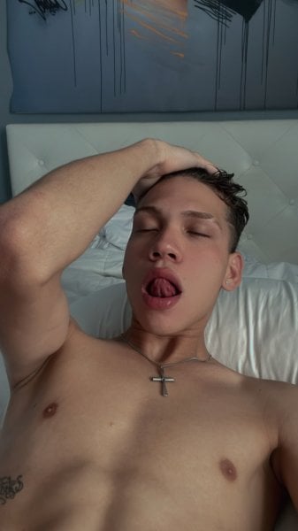 JESUSLATINBOY performs massage in Washington, DC - 911589