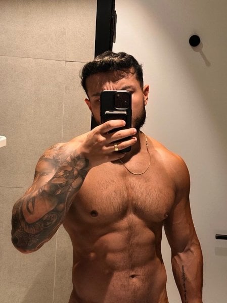 PabloG performs massage in Miami, FL - 938189