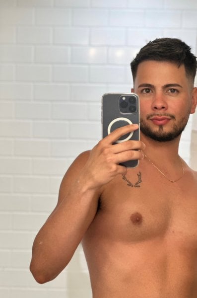 MannyBoyy performs massage in Naperville, IL - 945188