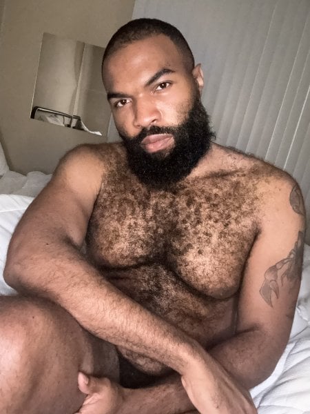 ThroneJ performs massage in New York City, NY - 917771