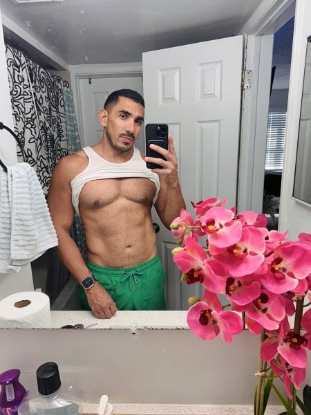 Mike_XL performs massage in North Bergen, NJ - 927994