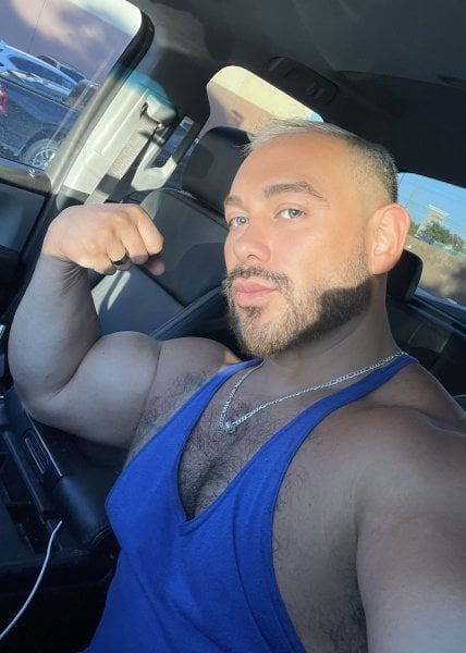 TexasMuscleBeef performs massage in Dallas, TX - 943220