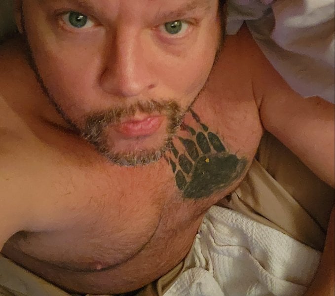 Jeremysingl performs massage in Providence, RI - 944672