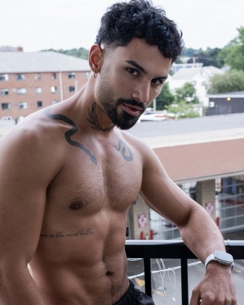 Brazilian_beefXL performs massage in Boston, MA - 917245