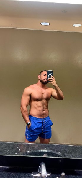 Demian performs massage in San Jose, CA - 923740