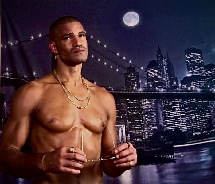 MrMagicHandsNYC performs massage in New York City, NY - 932762