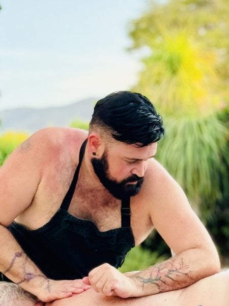 DesertVic performs massage in Palm Springs, CA - 926594