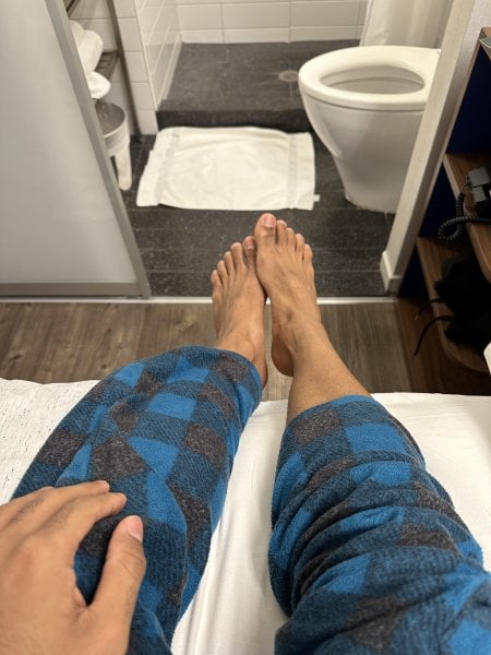 Mathsantos performs massage in Oakland, CA - 945707