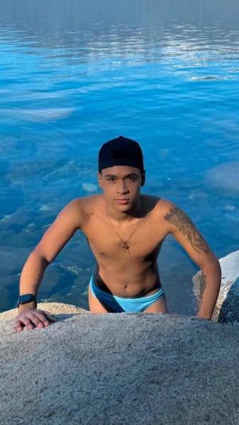 Mathsantos performs massage in Oakland, CA - 927285