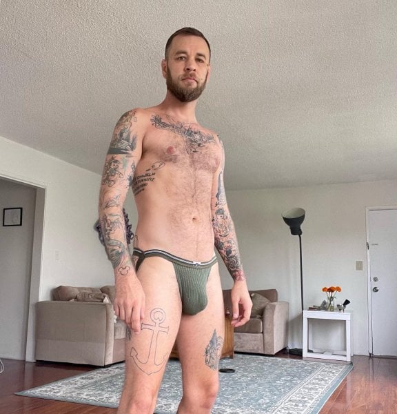 Ryanpowers performs massage in West Hollywood, CA - 948741