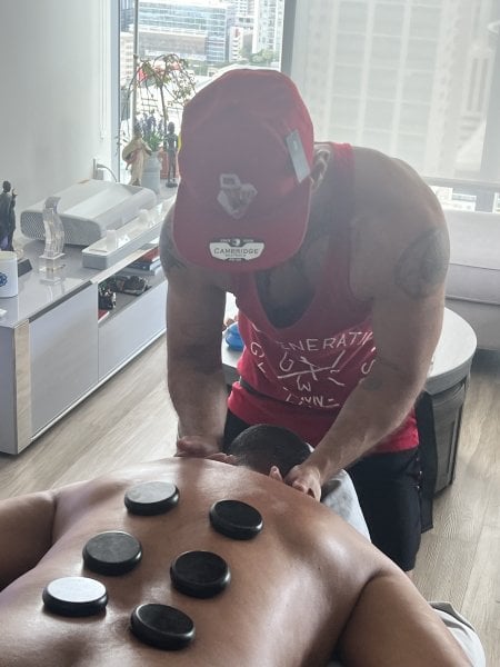 Izzyjamill performs massage in Miami, FL - 937677