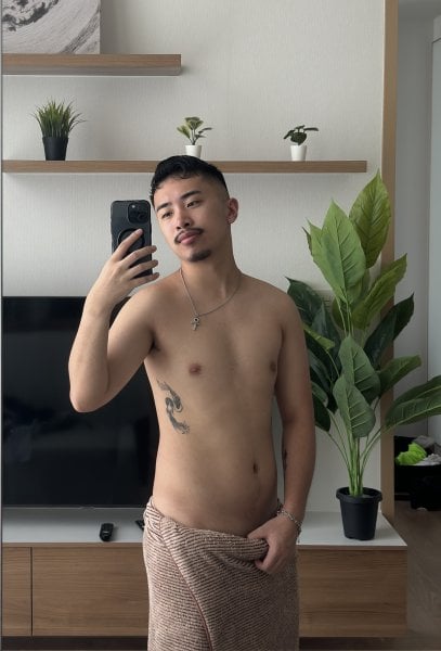 typlayboi performs massage in London, United Kingdom - 933238