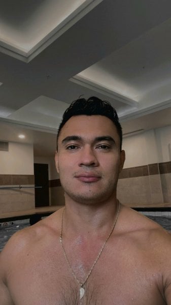 LATIN_BOYS performs massage in Seattle, WA - 920839