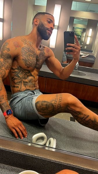 Dariuslong performs massage in Atlanta, GA - 930314