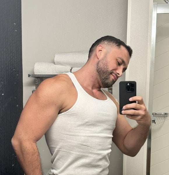 GabrielPedro performs massage in Houston, TX - 947608