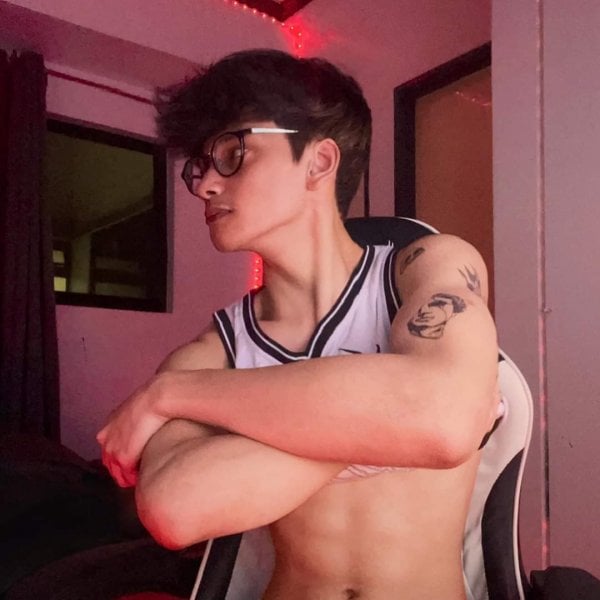 JBCORTES performs massage in Manila, Philippines - 918520