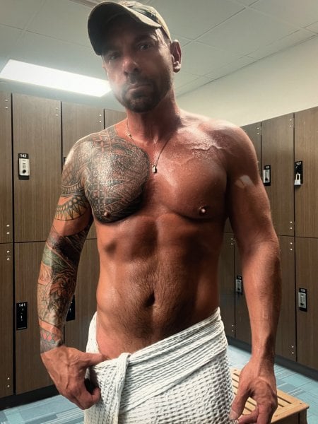 JaxonVaughn performs massage in Houston, TX - 927429