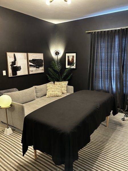 StrongHeart performs massage in West Hollywood, CA - 914322