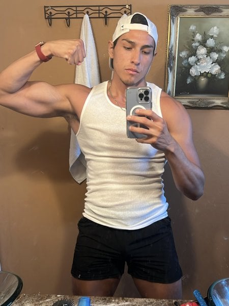 Leo_casador performs massage in Orange County, CA - 912855