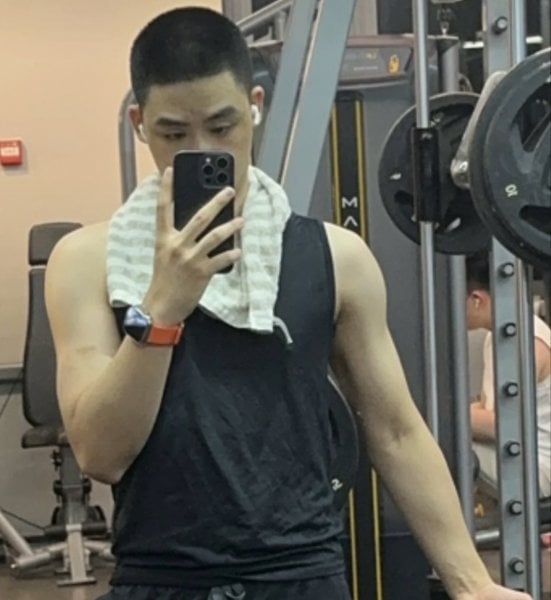 Jamesli performs massage in Detroit, MI - 915264