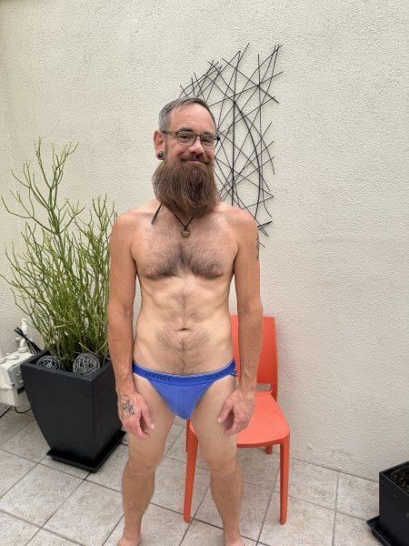 Strongbeard performs massage in Phoenix, AZ - 941653