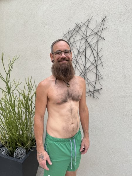 Strongbeard performs massage in Phoenix, AZ - 941629