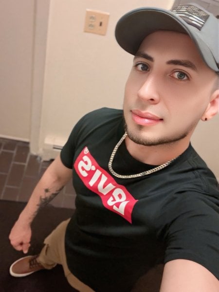 JavierXL performs massage in Minneapolis, MN - 941036