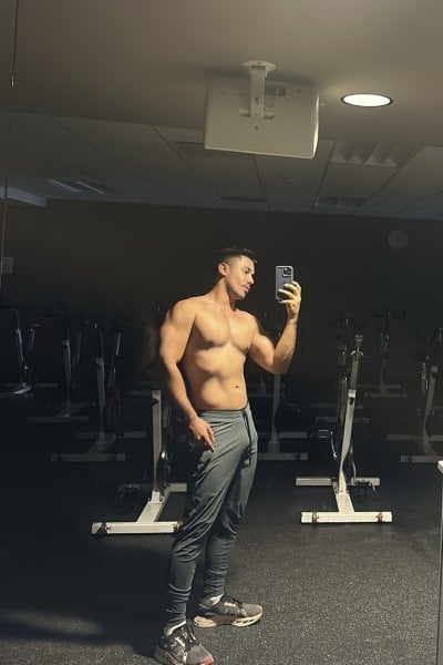 Jhoss performs massage in Manhattan, NY - 948713