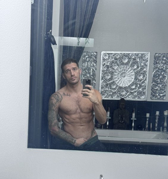 TyRoderick performs massage in Las Vegas, NV - 912726