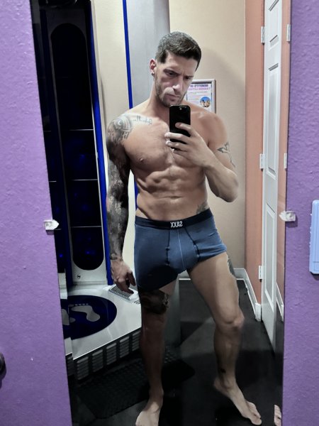 TyRoderick performs massage in Las Vegas, NV - 925132