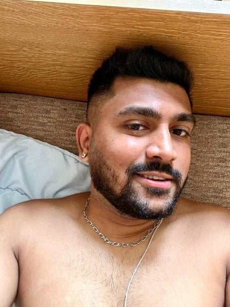 kushal performs massage in Prague, Czech Republic - 918125