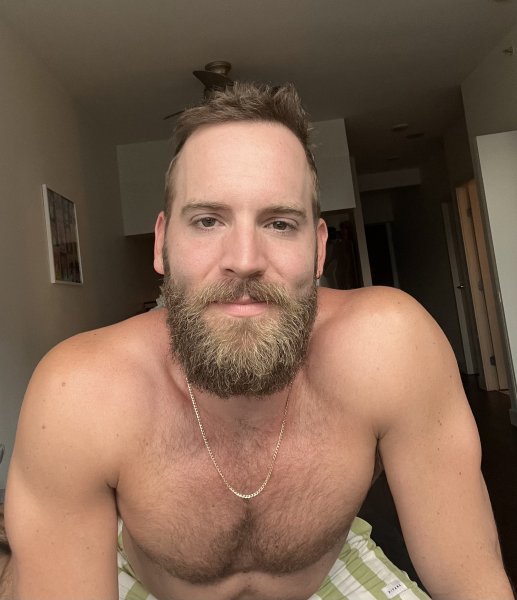 Vance performs massage in West Hollywood, CA - 929940