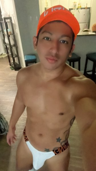 Alexanderlatin performs massage in Atlanta, GA - 924343