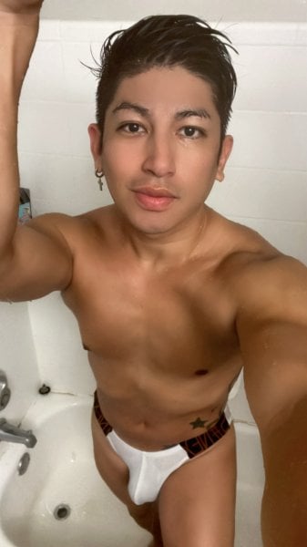 Alexanderlatin performs massage in Atlanta, GA - 945610